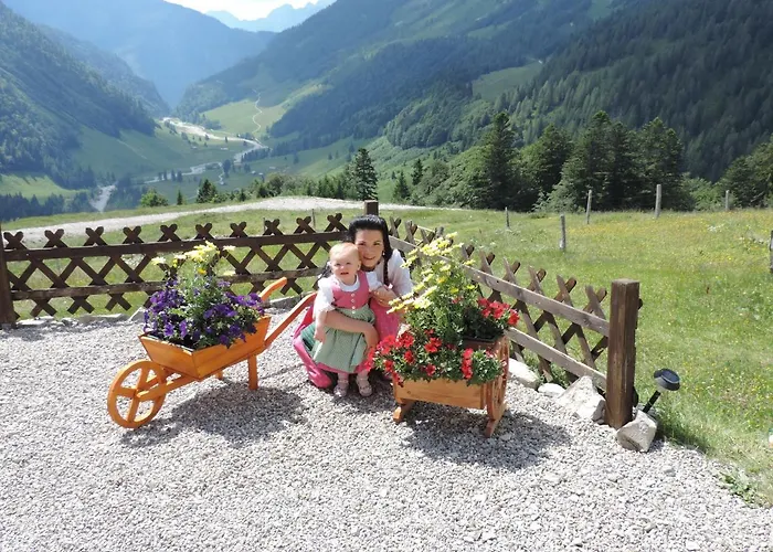 アパート Hintererhof ヒンターゼー